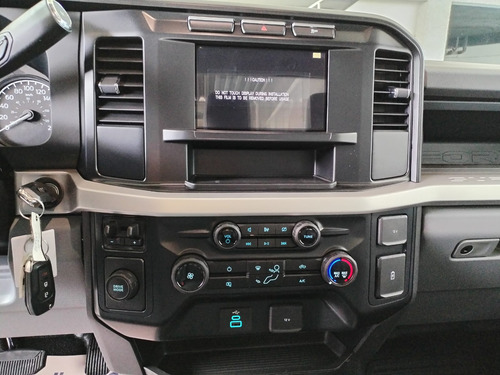 Ford F-350 Xl 7.3l 16v V8, Automática 10 Vel