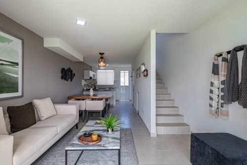 Imagen 1 de 14 de Casa En Venta Con Alberca De 2 Recamaras C/cosina Integral