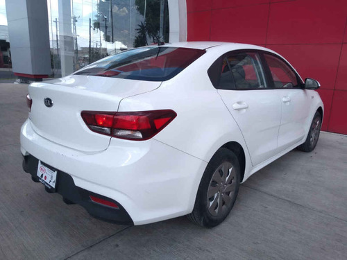 Imagen 4 de 11 de Kia Rio Sedan 2020 L 1.6l Tm6 Credito Agencia