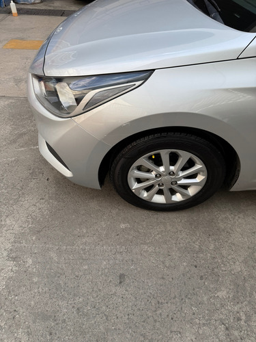 Hyundai Accent 1.6 Sedan Gl MID AUT