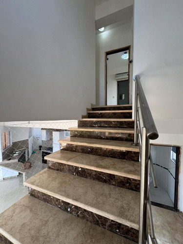 Apartamento Duplex En Alquiler. Residencias Risbel Garden, Urb. El Bosque Cod 276063