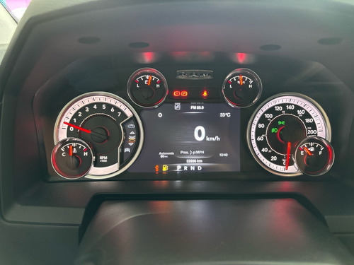 RAM Ram Classic 5.7 Laramie Night Edition Cab. Dupla 4X4 Aut. 4P