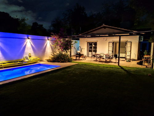 Casa Con Pileta Sexta Sección Mendoza 6 Personas