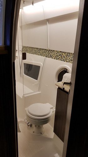 Imagem 8 de 12 de Triton 370 Ht - Ñ Solara 380 Focker 377