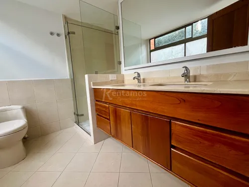 Apartamento En Arriendo En San Lucas. Cod A776102