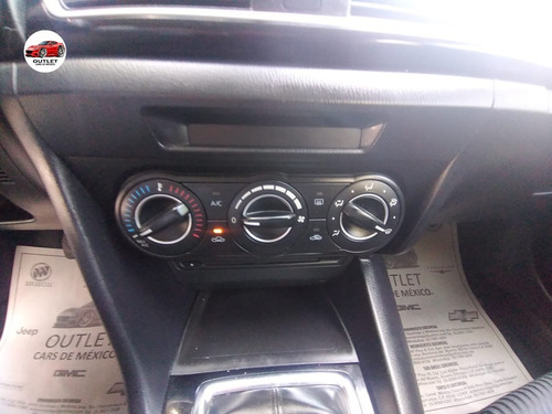Imagen 12 de 15 de Mazda 3 Touring 2015