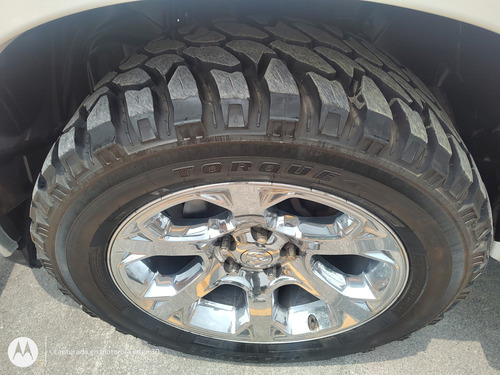 Dodge Ram 1500 LARAMIE 4X2 Doble Cab V8 5.7Lts. HEMI