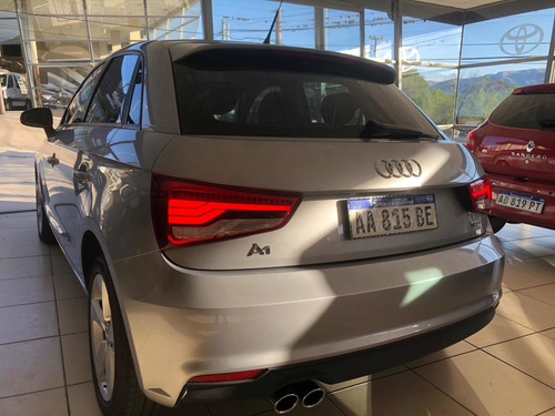 Audi A1 Sportline S Tronic