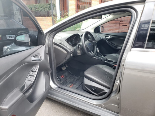Ford Focus Titanium At 5p 2016 Gris Oscuro, Excelente Estado