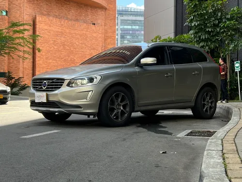 Volvo XC60 2.5 T5 Awd Summum