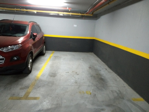 Imagen 5 de 7 de Dueño Vende - Cochera Cubierta - Con Personal De Seguridad Las 24h