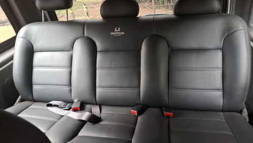 Tropical F-250 Modelo Tropivan 09 Lugares Impecável E Revisa