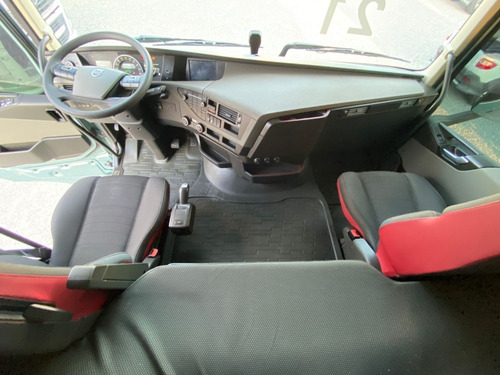 Imagem 9 de 20 de Volvo Fh 540 6x4 Ano 2021 Verde Globetrotter Traçado 6x4