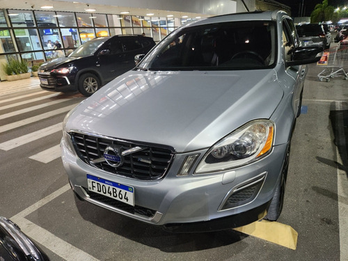 Volvo XC60 2.0 T5 R-design 5p