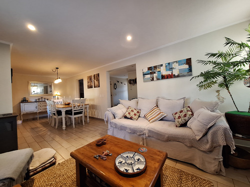 Excelente Casa Remodelada, En Condominio De Linderos