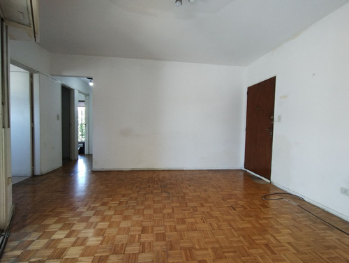 Venta Departamento 2  Ambientes Floresta/ Permuta