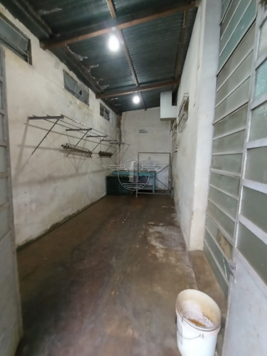 Imagen 8 de 15 de Venta Local-deposito En Frente Al Ex-mercado Modelo