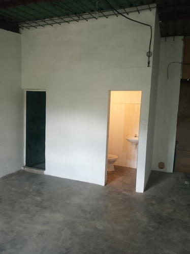 Imagen 8 de 20 de Local Comercial En Venta, 80 M2. Flor Amarillo-valencia