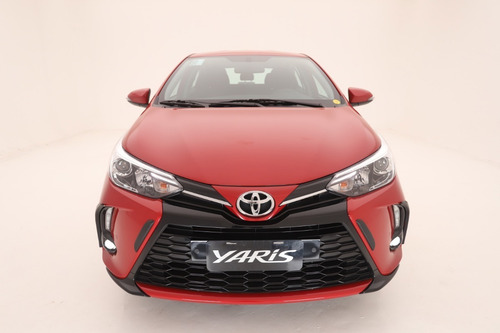 Imagen 19 de 25 de Toyota Yaris Xls 6mt 4p My22