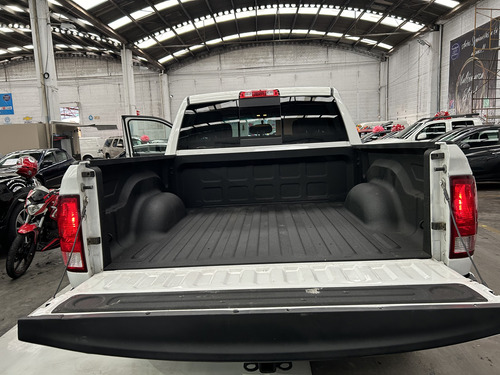 Dodge Ram 1500 Slt V8 5.7 4x4