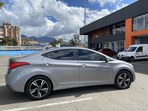 Imagen 11 de 25 de Hyundai I35 Elantra Gls 2012