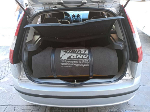 Ford Fiesta 1.6 Ambiente 2005 Con Gnc