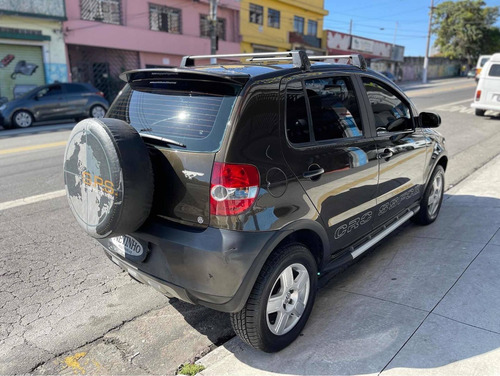 Imagem 4 de 9 de Volkswagen Crossfox 2006 1.6 Total Flex 5p