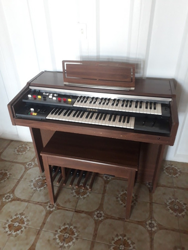 Imagen 1 de 3 de Organo Yamaha