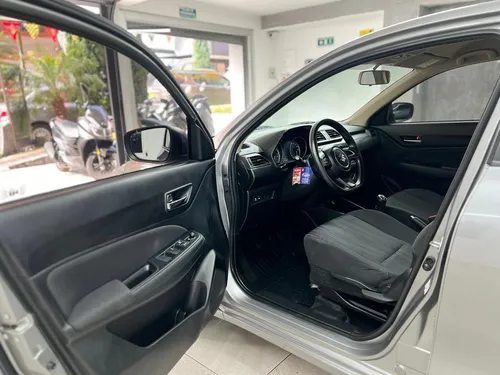 Suzuki Swift Dziere Mt 2023