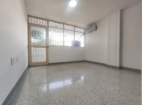 Oficina En Arriendo En Centro. Cod A25346