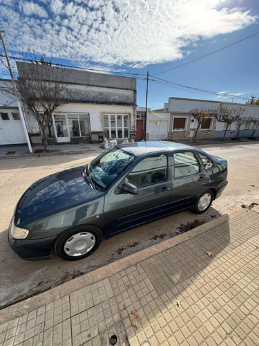 Volkswagen Polo Classic 1.9 Sd Comfortline 30a