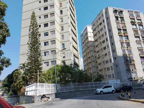 Bello Apartamento En Venta Prados Del Este Amc