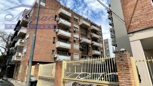 Imagen 6 de 30 de Duplex 2 Amb C/cochera. Coc Indep Bño/toil. Full Amenties!