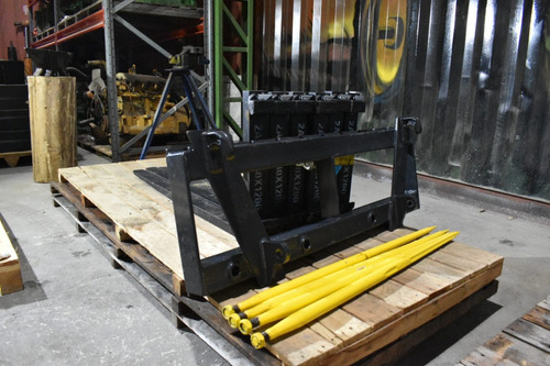 Tachos, Pinchos, Portapallet, Manipulador Fardo Pala Tractor