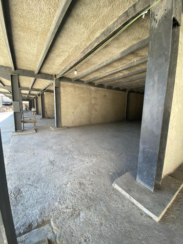 Imagen 10 de 13 de Venta De Centro Comercial Valles Del Tuy- Cua