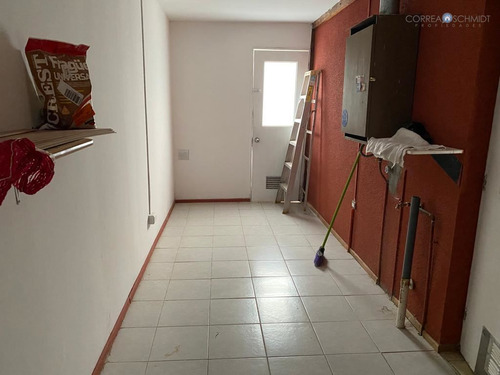Casa En Venta De 3 Dorm. En Machalí