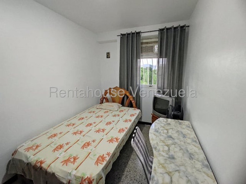 Daniela Linarez Vende Apartamentos De 65m2 En El Oeste De Barquisimeto Cerca De Todo Con Amplios Espacios En Impecables Condiciones Con Seguridad Y Todos Los Servicios Básicos