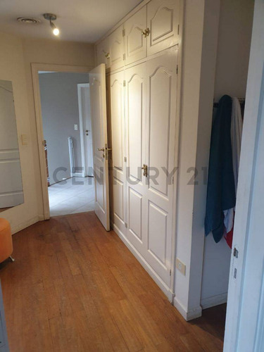 Amplia Casa 3 Dor Con Pileta Y Jardín En Barrancas San José
