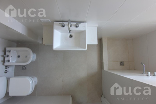 Imagen 6 de 15 de Moderno Departamento De 1 Dormitorio En Suite Con Escritorio Y Cochera A Estrenar - San Isidro