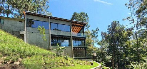 Imagen 16 de 20 de Casa En Venta Valle De Bravo Avandaro Con Bosque Y Rio