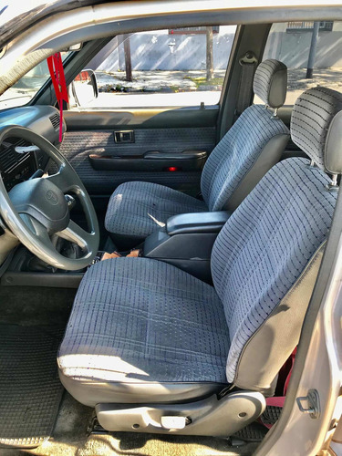 Toyota Hilux 2.8 D/cab 4x4 Millenium Sport E/lim 1999