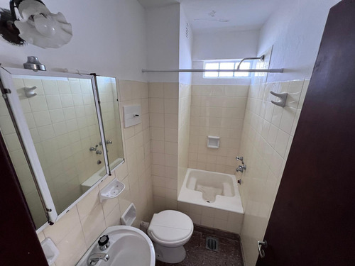 Monoambiente En Alquiler O Venta En La Plata