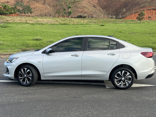 Chevrolet Onix plus 1.0 Premier Turbo Aut. 4P