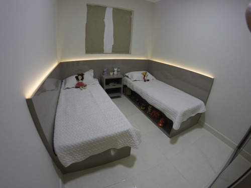 Imagem 10 de 12 de Apartamento - Veneza Ii - 734