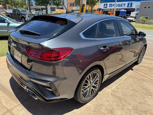 Kia Forte 1.6T Gdi Gt Hatchback Dct