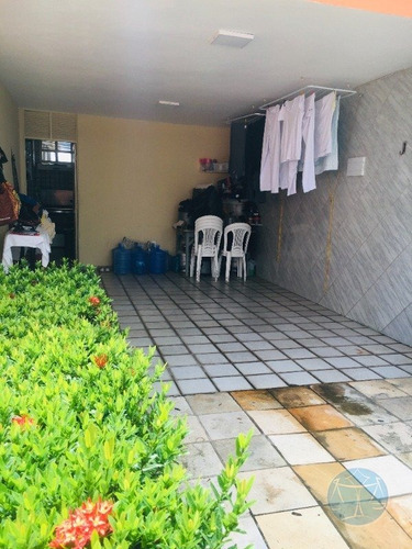 Imagem 6 de 15 de Casa No Tirol - V-11350