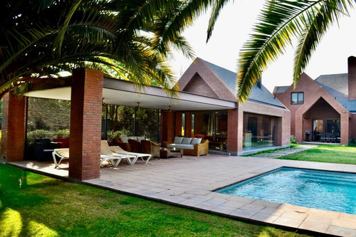 Imagen 25 de 25 de Increíble Casa En Excelente Condominio Con Cancha De Golf