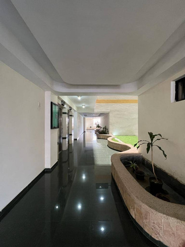 Imagen 3 de 21 de Venta Apartamento Las Chimeneas Valencia 0412-4860923.