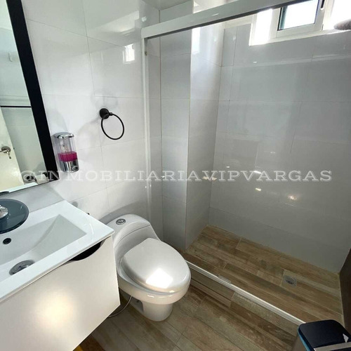 Se Vende Apartamento Caribe En La Estado La Guaira Ref 003 - 182