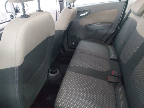 Fiat Grand Siena 1.6 16v Essence Flex 4p 2016 Veiculos Novos